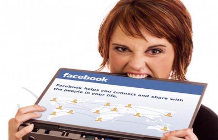 No todas las personas que revisan Facebook puedan padecer estos males.