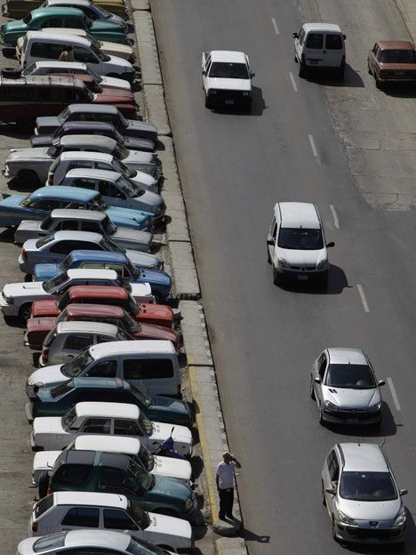 El parque automotor cubano es relativamente pequeño comparado con el resto de América.