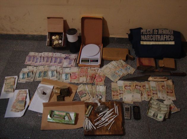 Droga y dinero secuestrado