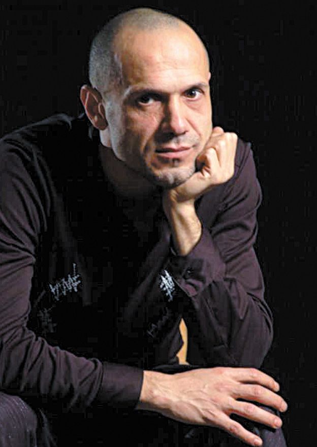 Es la primera vez que voy a estar en el teatro Independencia como director de una obra. Las cinco o seis veces que trabajé antes ahí siempre fue como actor y bailarín” Alejandro Conte