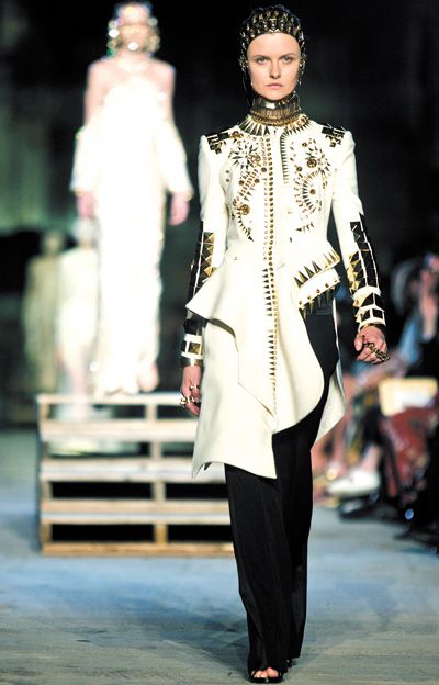 Blanco y negro. La colección primavera verano de esa casa de moda tuvo como protagonista el monocromo.