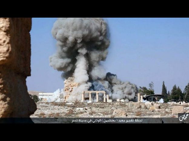 Así, con una explosión, destruyeron el templo de Baalshamin.