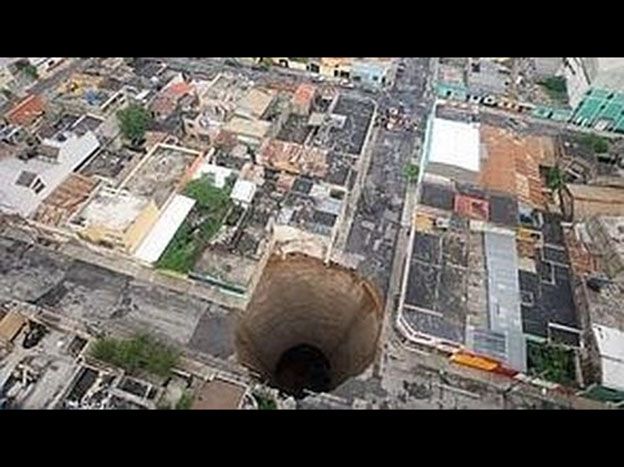 El impresionante agujero de Guatemala, que se abrió en 2010