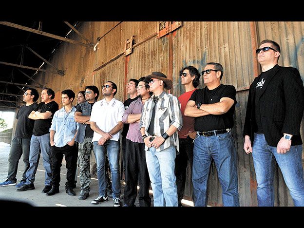 Hoy, miembros de todas las bandas locales harán versiones acústicas de clásicos setentosos.