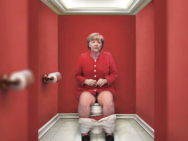 Merkel, primer ministro de Alemania, también va al baño