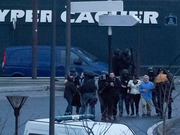 La liberación de los rehenes en el mercado kosher