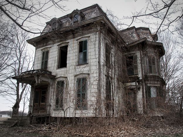 Muchos aseguran que el dueño de la mansión Milán, en Ohio, practicaba la brujería.