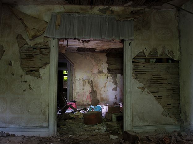 Esta es la habitación de la infancia de uno de los asesinos en serie más conocidos de la historia en Estados Unidos, Robert Berdella, al que llamaban el carnicero de Kansas City.