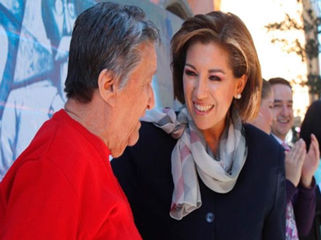 En la imagen Verduzco acompañada de la alcaldesa de Zamora, Rosa Hilda Abascal. Foto: Gobierno de Zamora