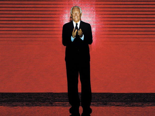 Leyenda en vida. Armani nació el 11 de julio de 1934, siendo el mediano de tres hermanos en el seno de una familia relativamente acomodada.
