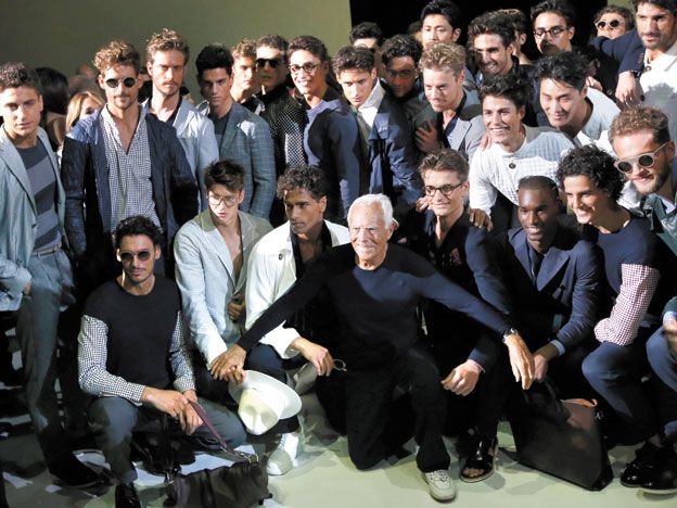 El último desfile. El 24 de junio pasado, el modisto presentó su colección primavera-verano de Emporio Armani, la marca más joven que tiene para hombres.