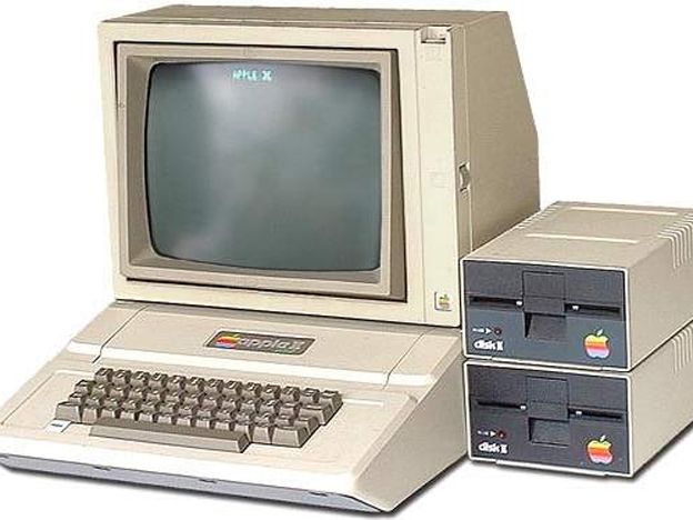 Apple II. Este segundo ordenador de la familia Apple supuso, según el vicepresidente de Forrester Research, Josh Bernoff, la primera de cinco ideas de Steve Jobs que cambiaron el mundo.