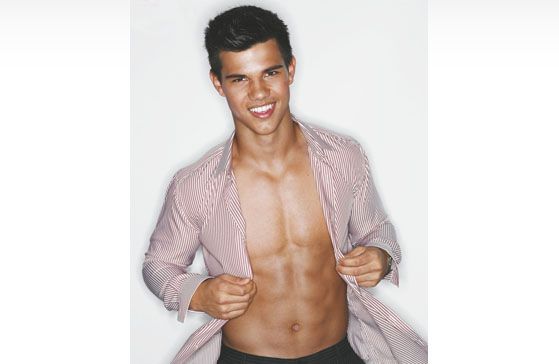 Taylor Lautner es el hombre lobo adolescente de Crepúsculo.