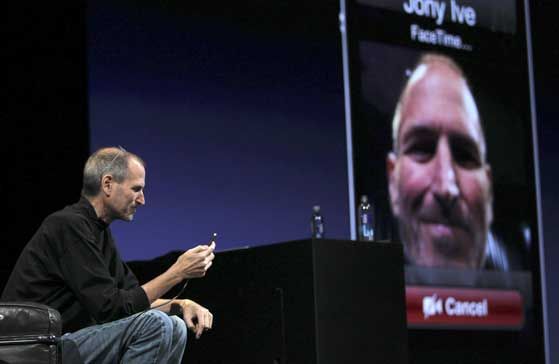 Steve Jobs, durante la presentación del nuevo iPhone 4G.