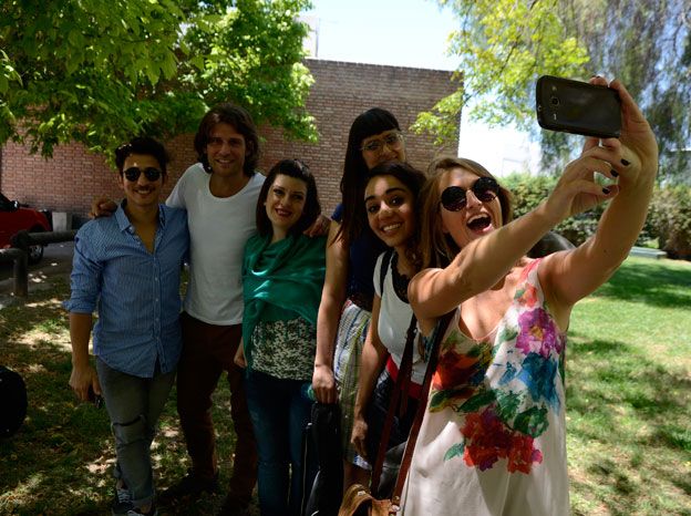 Selfie. Tras la sesión, los músicos se tomaron fotos que luego compartieron con sus fans en las redes.