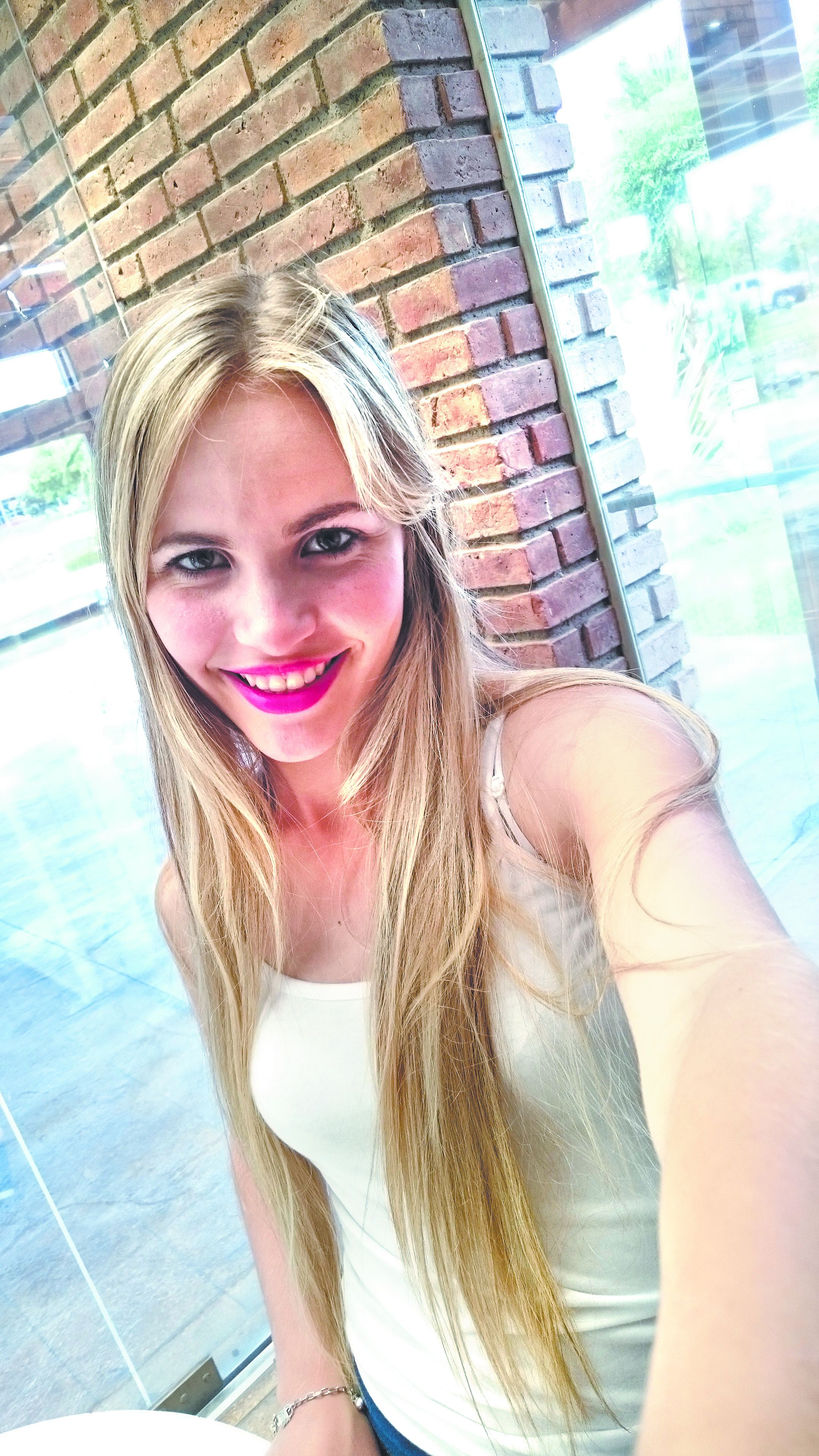 Selfie en Facebook. Encontrala como Rocío Fuster