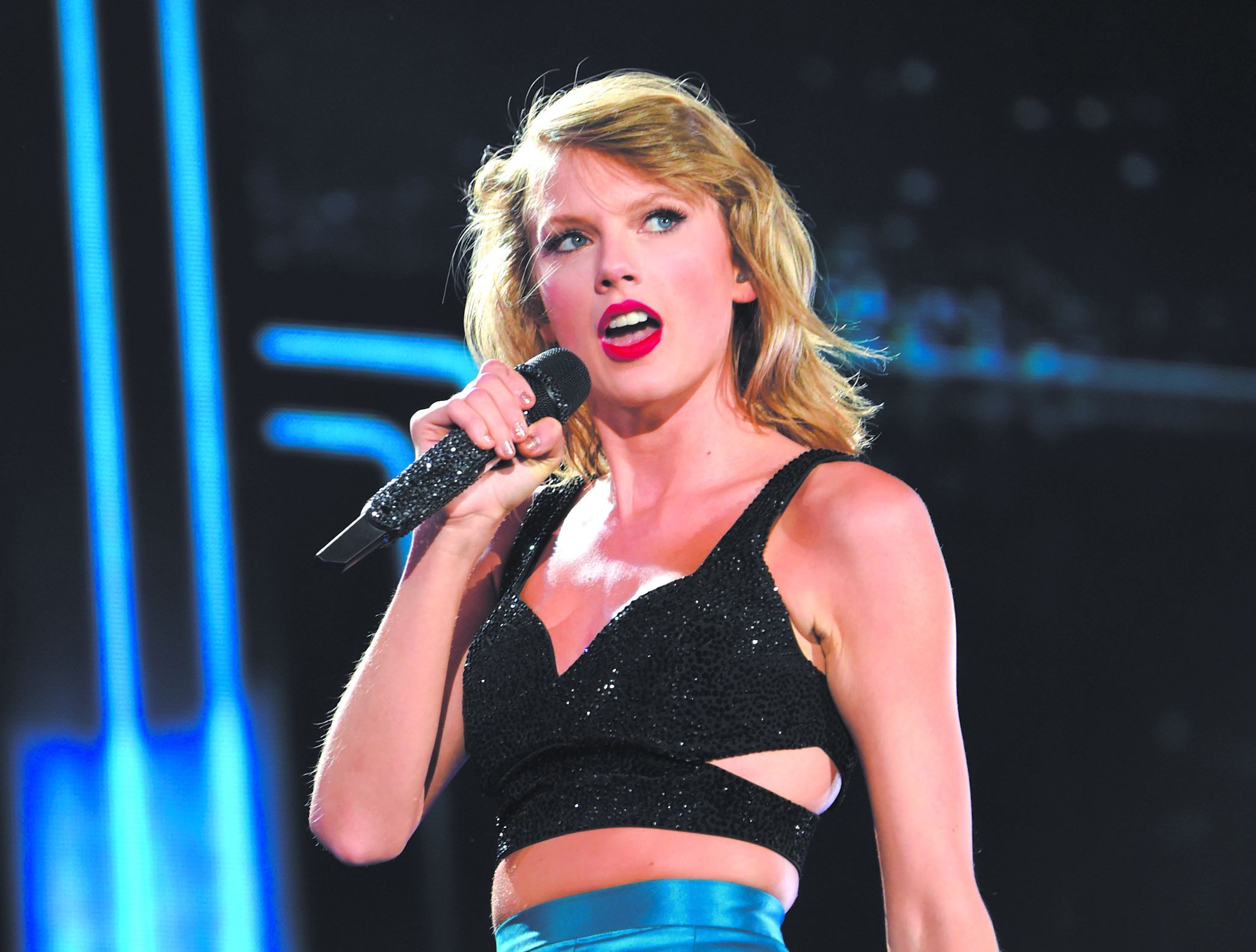 6 nominaciones tienen Taylor Swift por su disco 1989, uno de los más vendidos del año pasado, y el productor y cantante The Weeknd, quien fue la revelación de 2015 con temas como The Hills.