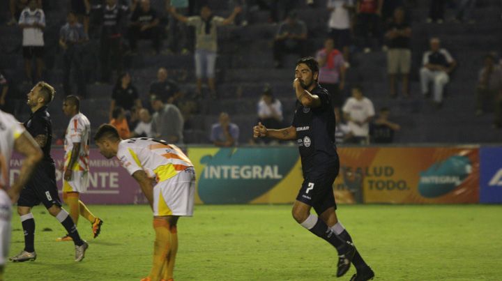 Martínez/UNO