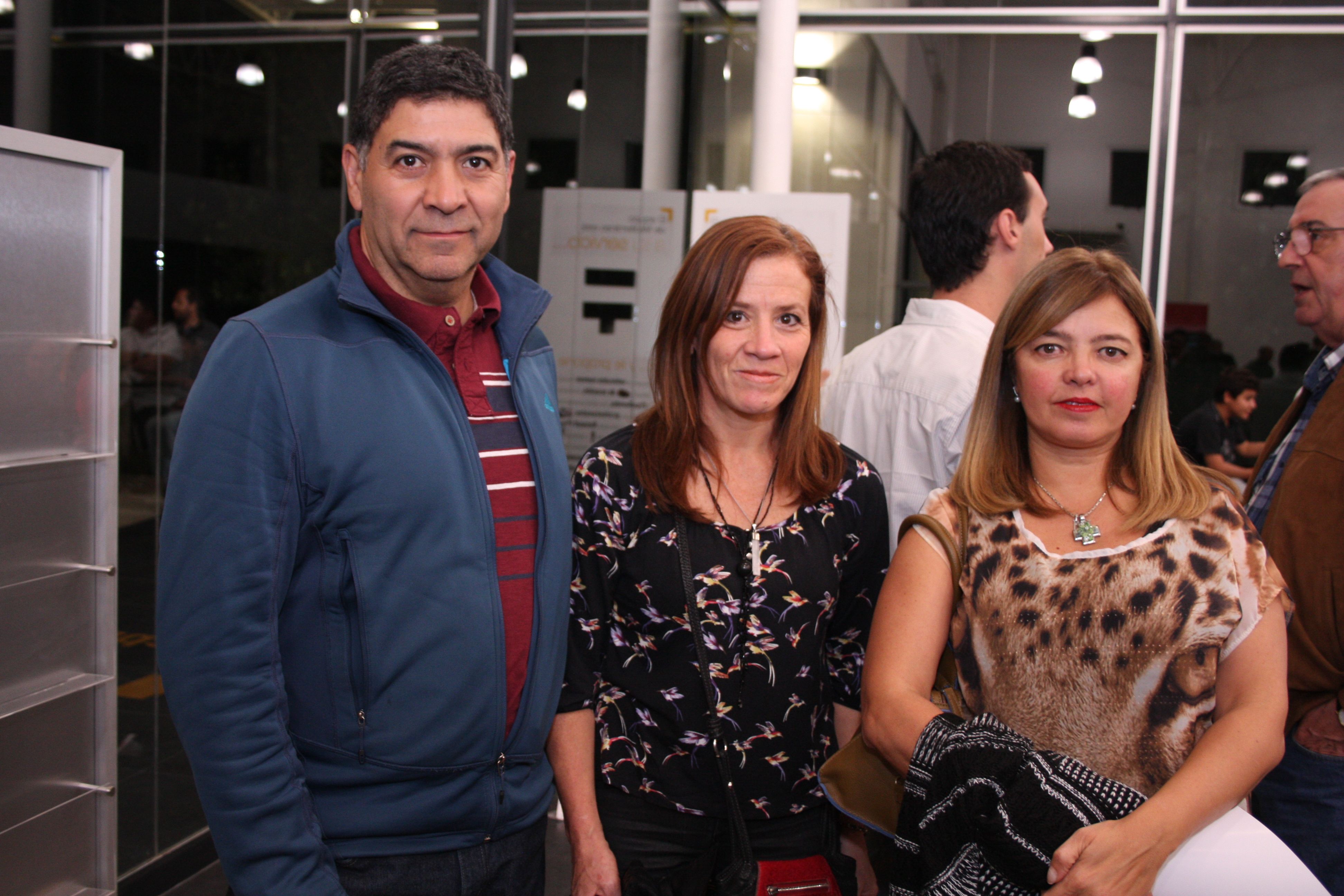 Jorge Arenas, Sandra Fernández y Gabriela Beghin.