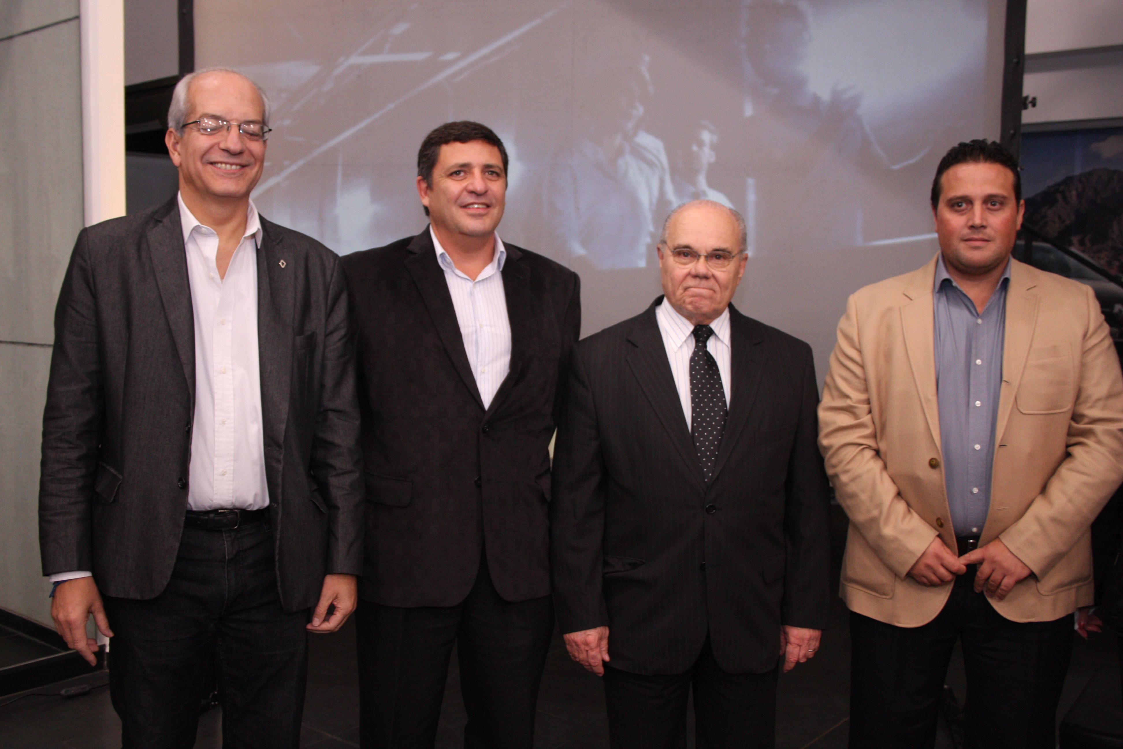 Humberto Sacchetti (gerente Plan Rombo Mediterráneo), Raúl Moscardi (gerente general plan Rombo a nivel nacional), Osvaldo Limonta (gerente general Mediterráneo) y Daniel Inzirillo (gerente comercial).