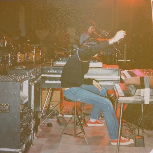 CharlyGarcía y David Lebón en el Polidepotivo del barrio San Pedro.