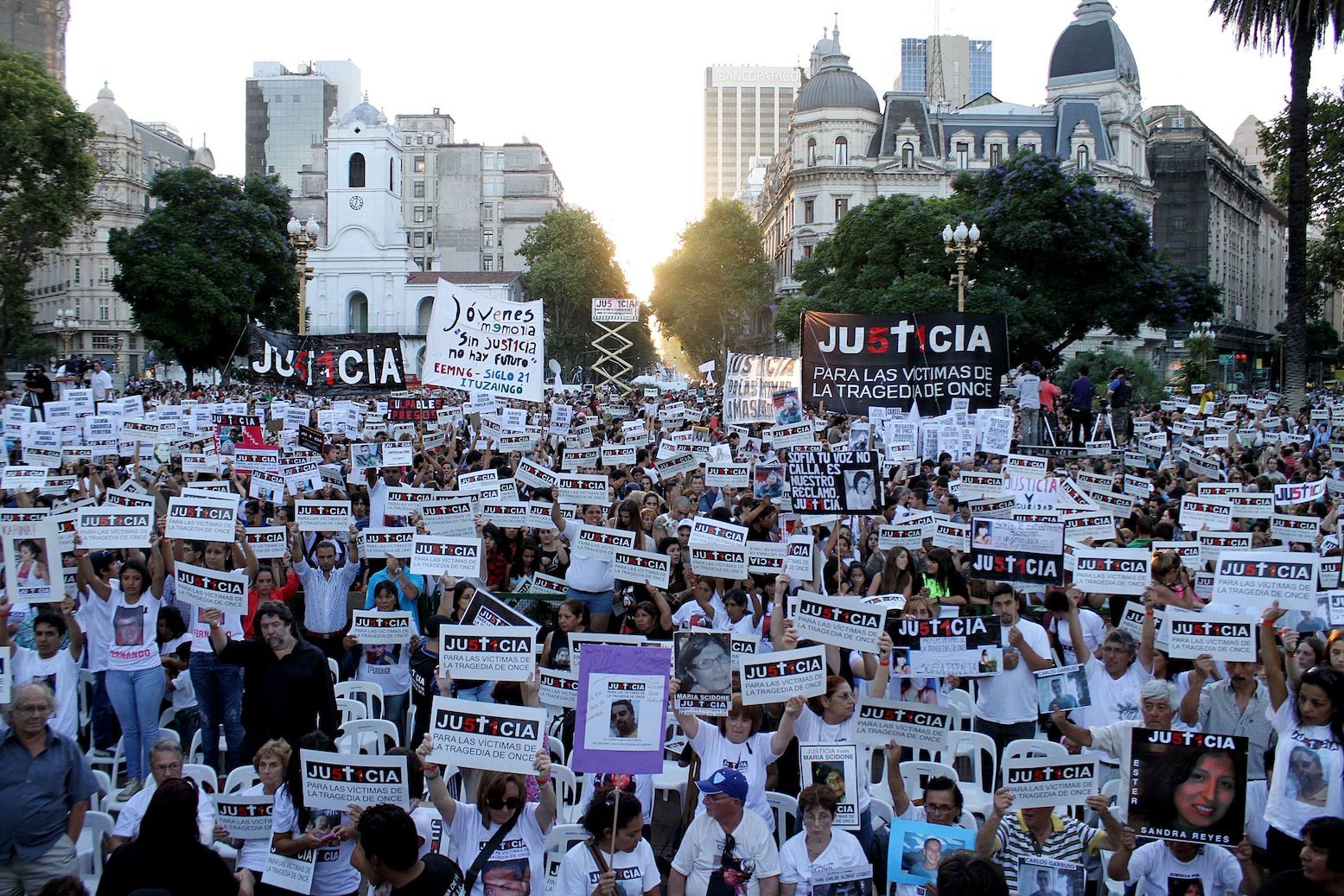 Manifestación por la tragedia de Once