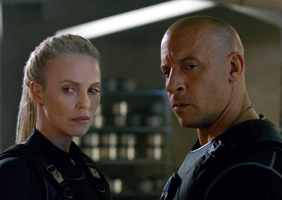Charlize Theron es Cipher, la mujer que amenaza a Dom, el personaje de Vin Diesel.