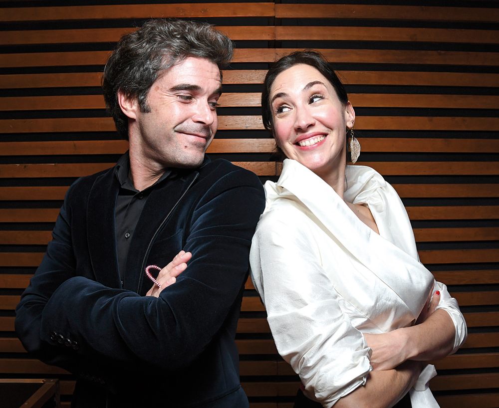 Protagonistas. Cabré y Solda son marido y mujer en esta ficción familiar enmarcada en diferentes momentos sociopolíticos de nuestro país, de los 70 a los 90.