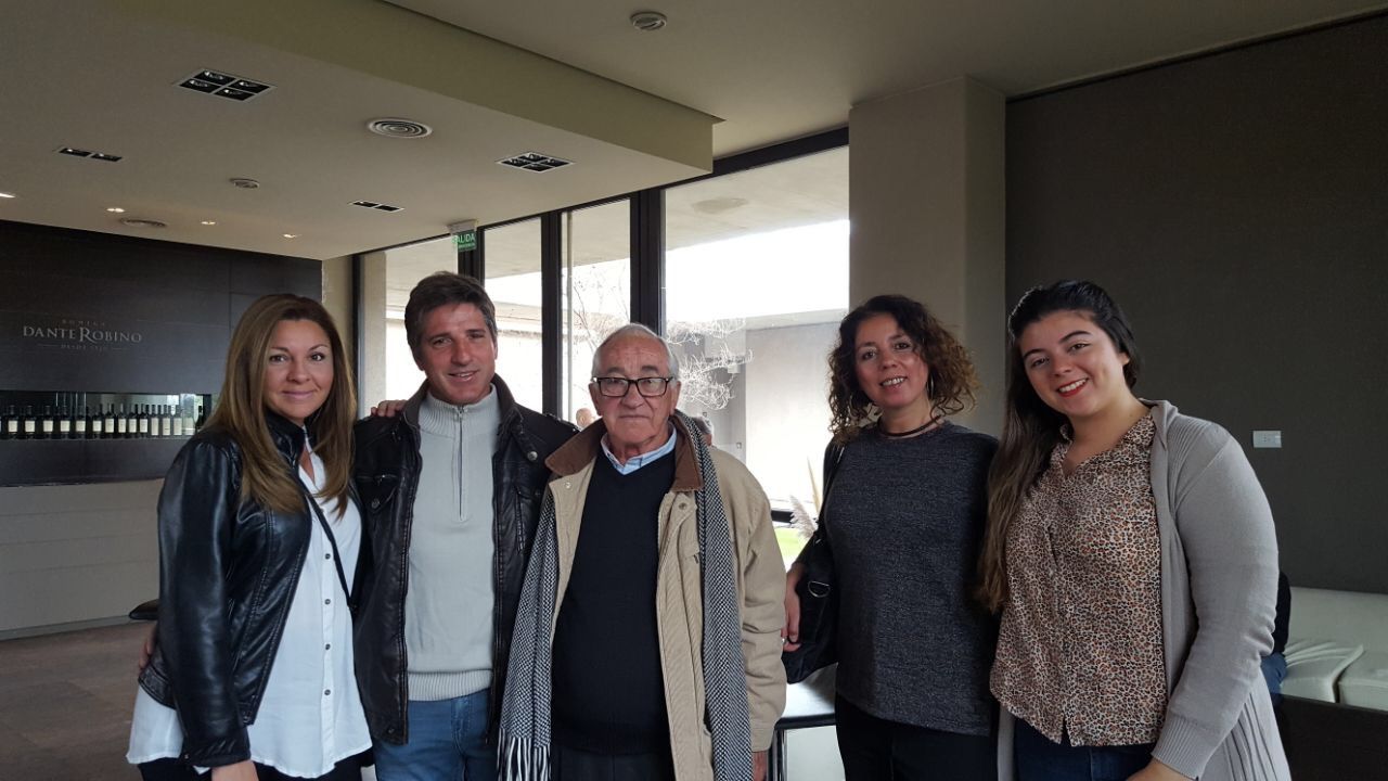 Laura Ruiz, Maurcio Nicosia, Luis Nicosia, Alejandra Ovejero y Florencia Rubi.
