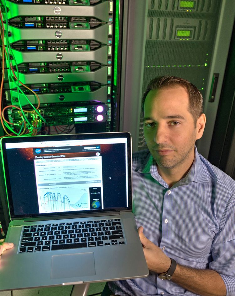 Un genio. El mendocino se la pasa horas detrás de una computadora estudiando el planeta Marte.