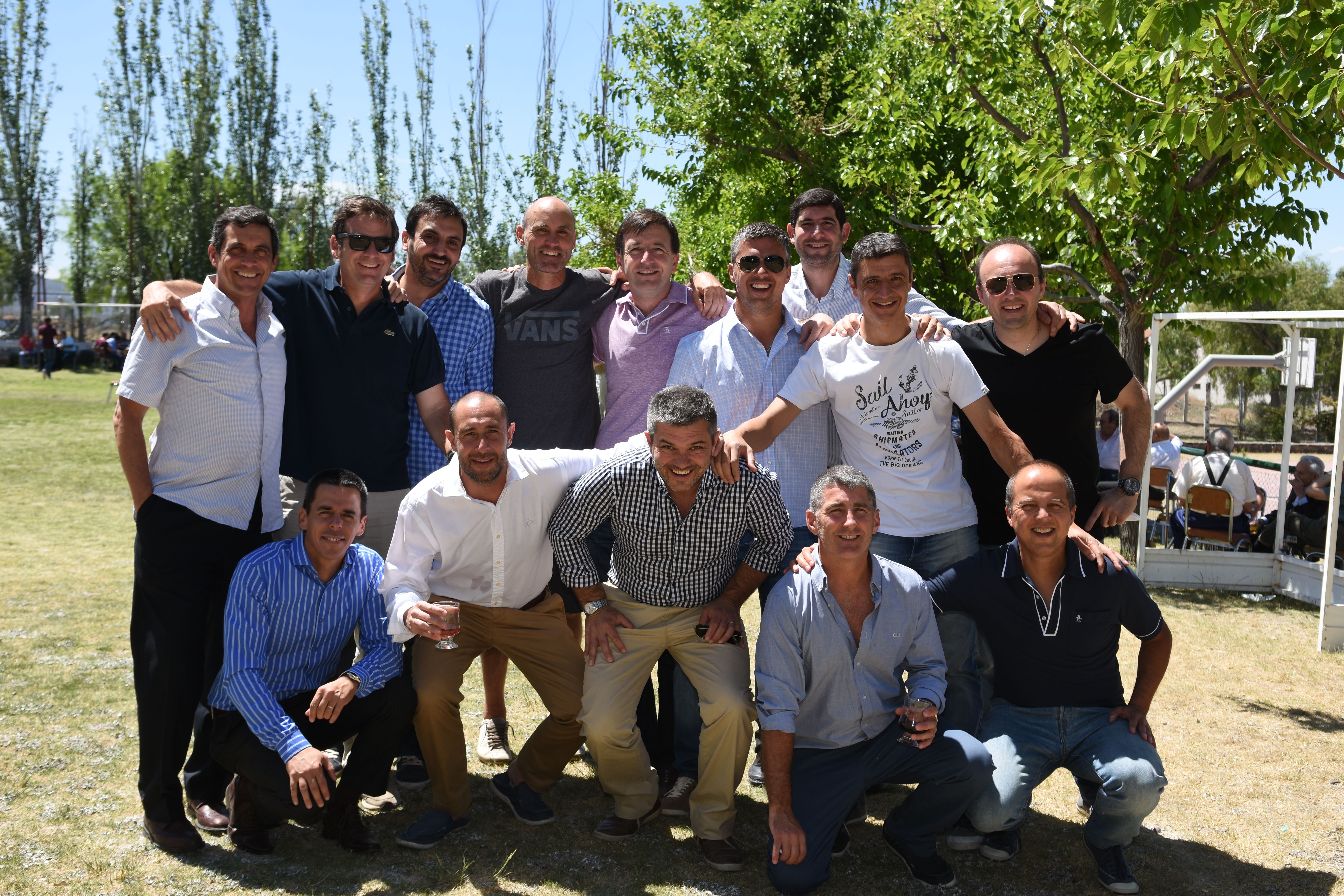 Lindo equipo. Promoción 90.