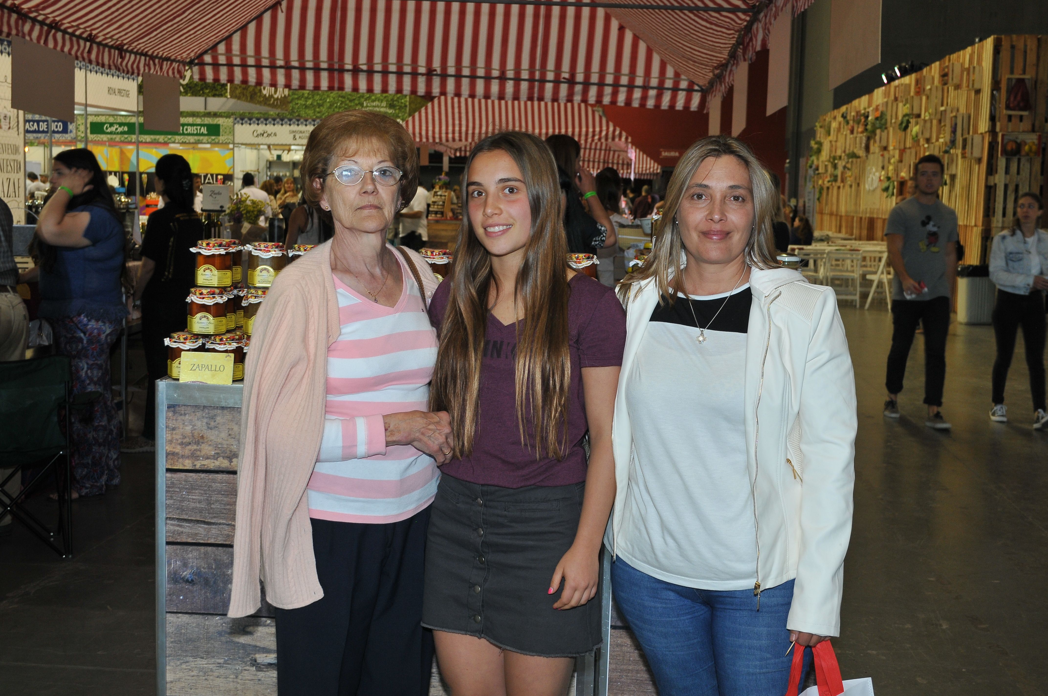 Elba Santoni, Gianella Amelio y Gabriela Tomazzeli.