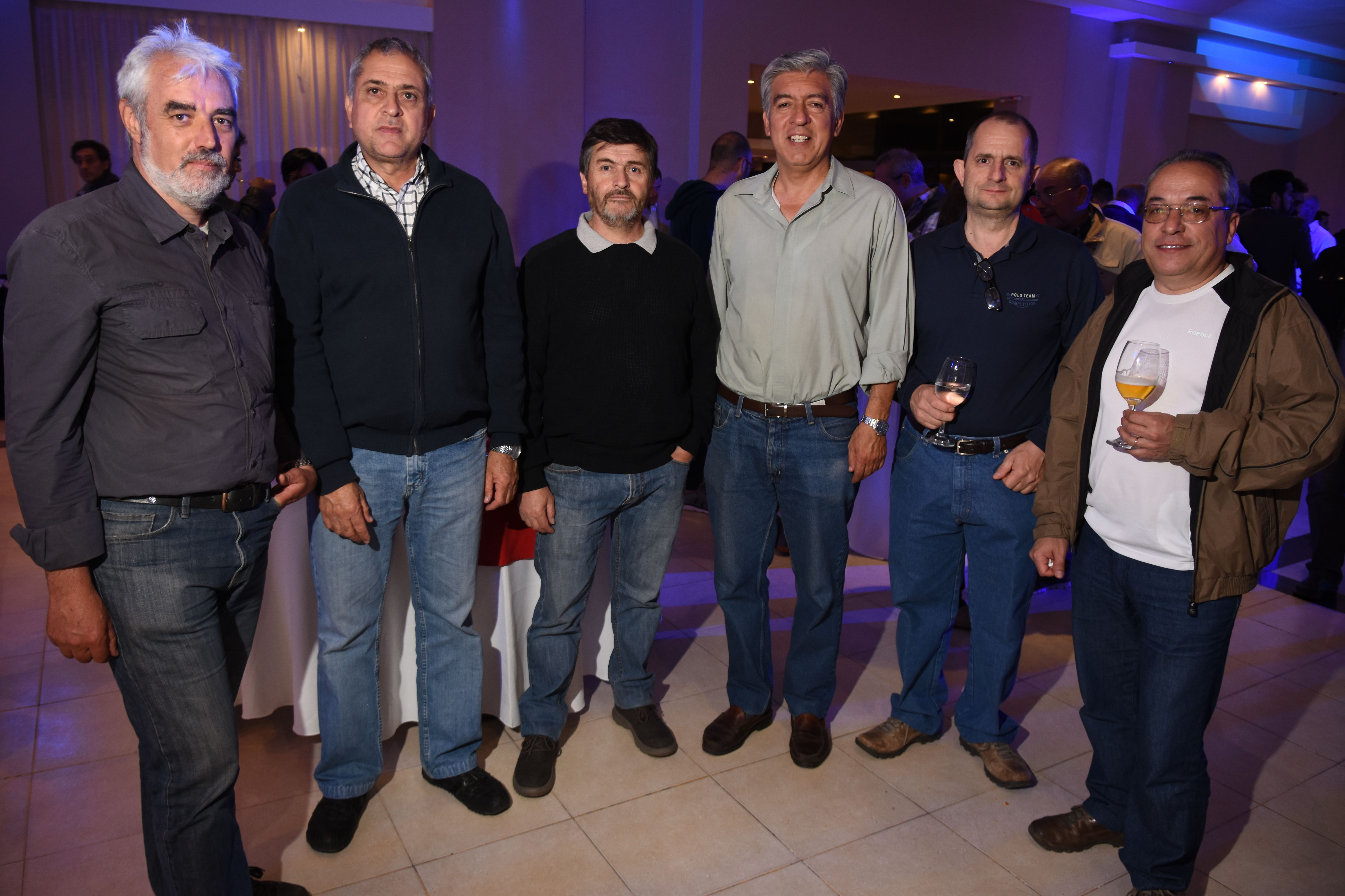 Flavio Muñoz, Roque Prospitti, Daniel Landucci, Rubén Mazzeo, Rubén Suárez y Juan Funes.