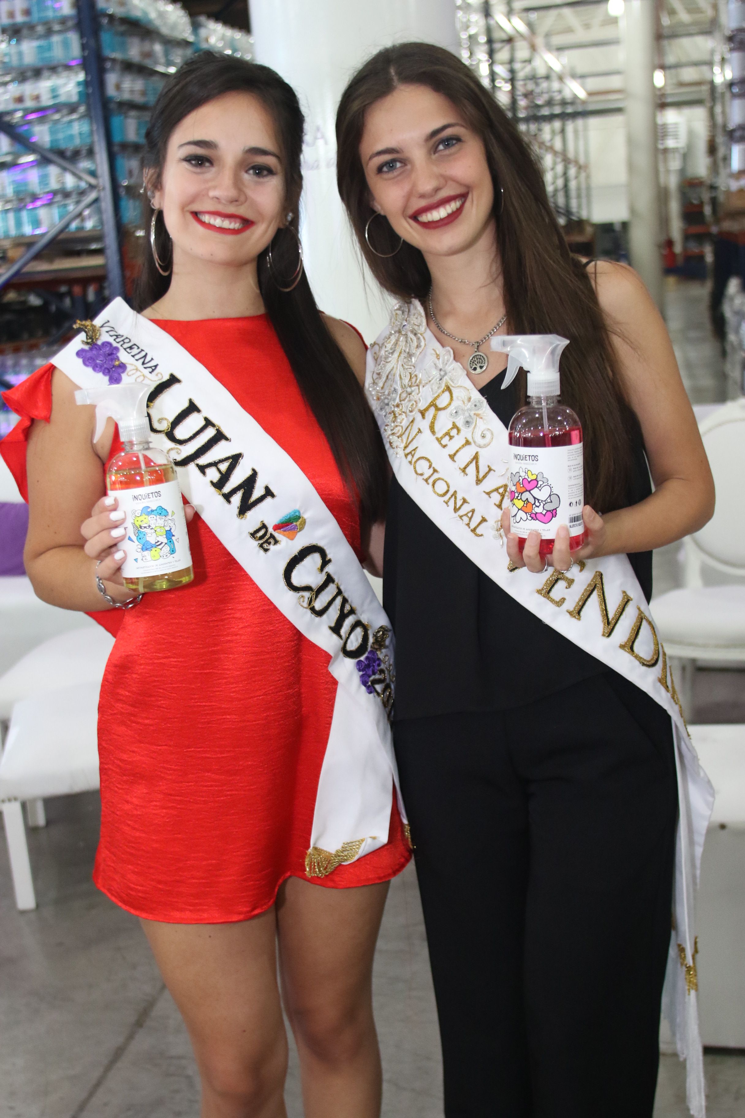 Las Reinas Constanza Aguerre y Victoria Colovatti.