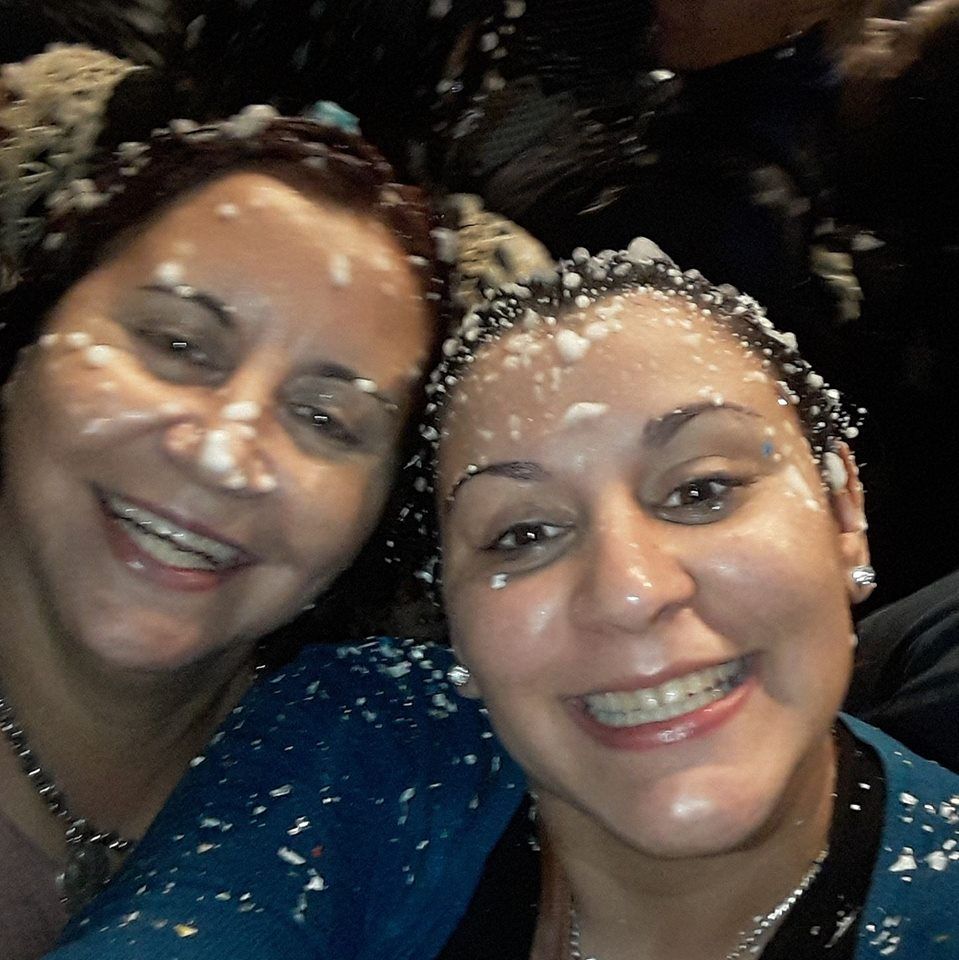 Mónica Outeda, de 51 años, y su hija María Soledad Bueno, de 25 años, más conocida como Mayra. Mónica Outeda, de 51 años, y su hija María Soledad Bueno, de 25 años, más conocida como Mayra.