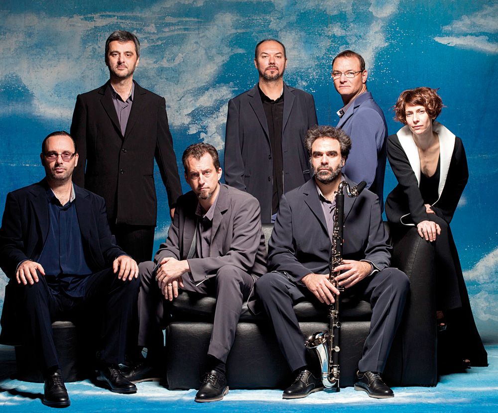 Equipo completo. Escalandrum junto a Elena Roger tienen un disco juntos.&nbsp;