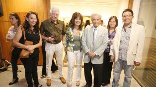 Marcela Romero, Roberto Battiston, Bernardita Romero de Battiston (cónsul honoraria de Ecuador), el gran pintor José Bermúdez, Roxana Bermúdez y Francisco Arco.