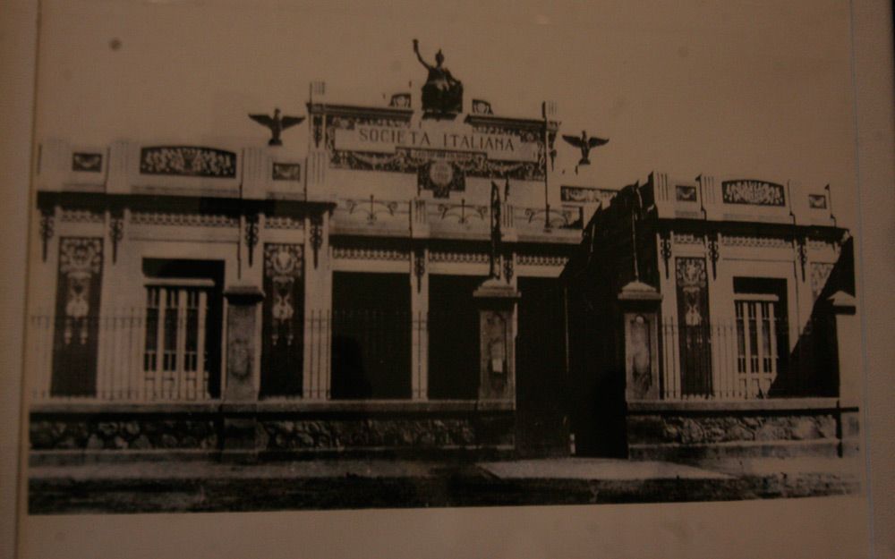 Antigua. Archivo de&nbsp; la ex Sociedad Italiana de Socorros Mutuos.