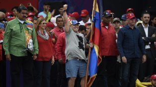 El soldado. Diego Maradona da su apoyo a Maduro al culminar la campaña electoral. Foto: AFP vía Noticias Argentinas.&nbsp;