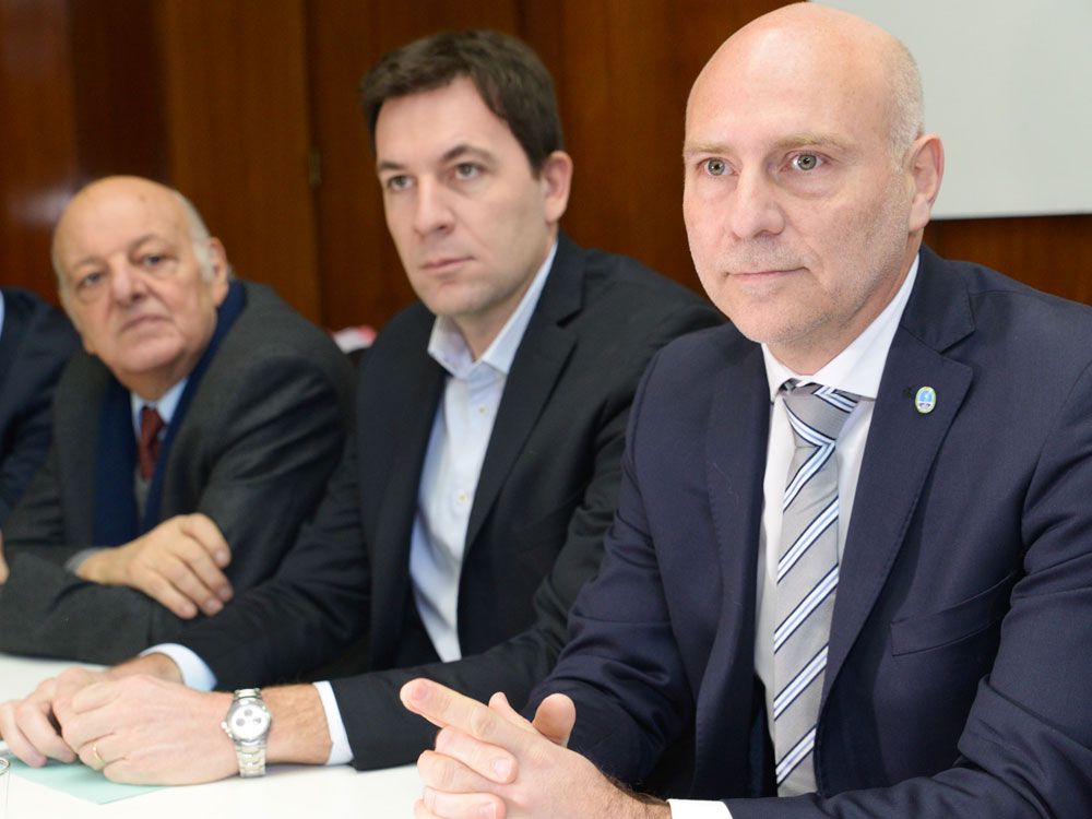 La audiencia. Juan Carlos Jaliff (UCR), Mauricio Sat (PJ) y Dalmiro Garay. Foto: Gentileza Prensa Gobierno de Mendoza.&nbsp;