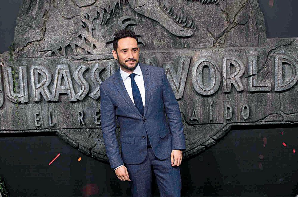 Español. Juan Antonio Bayona, director de Lo imposible, es el responsable de esta película.