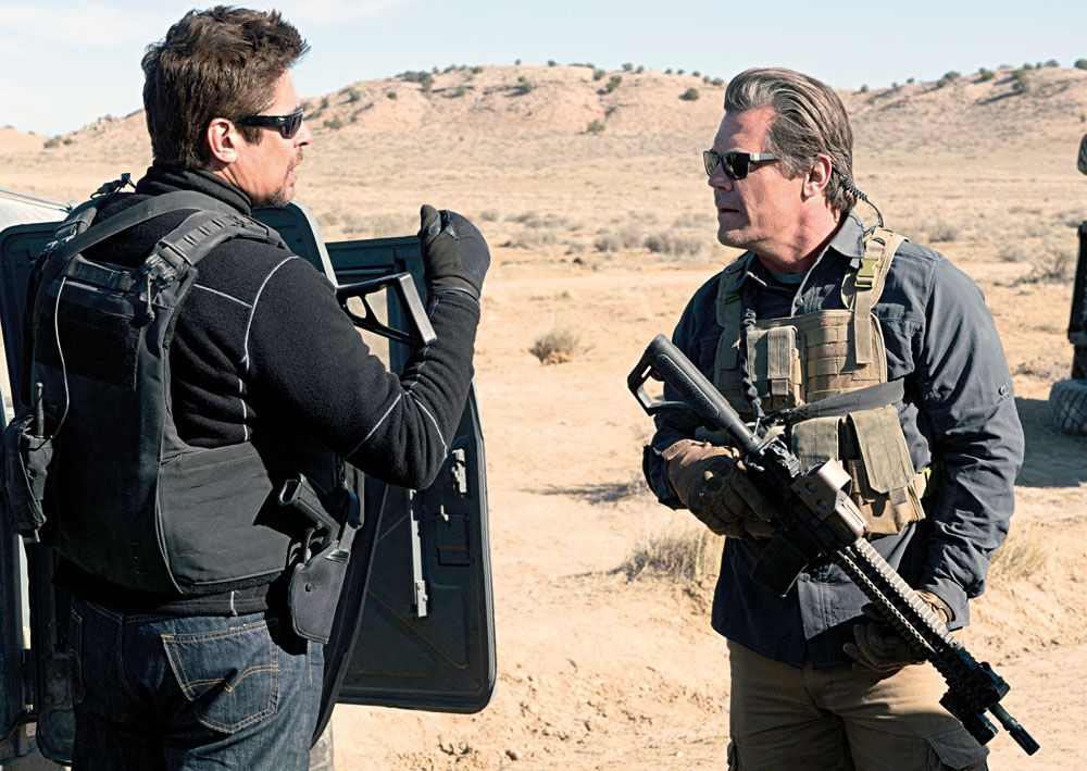 Rodaje. Benicio Del Toro y James Brolin en una escena de Sicario 2: soldado.