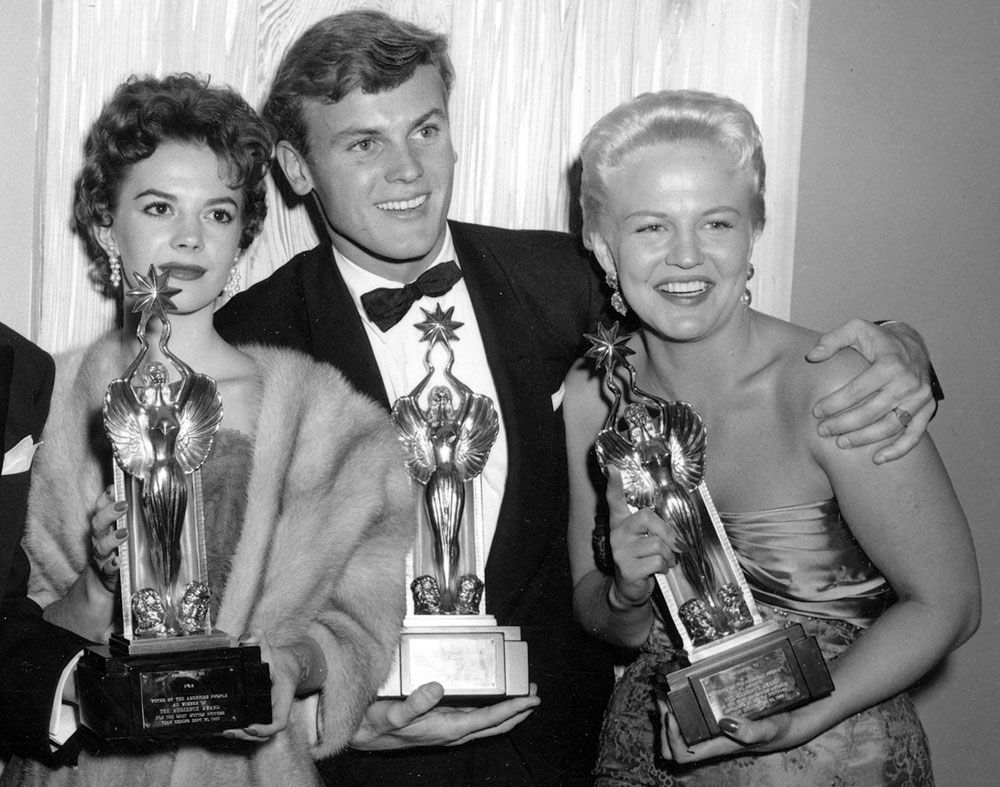 Natalie Wood, Tab Hunter y Peggy Lee,&nbsp;allá por 1955. Foto: AP.