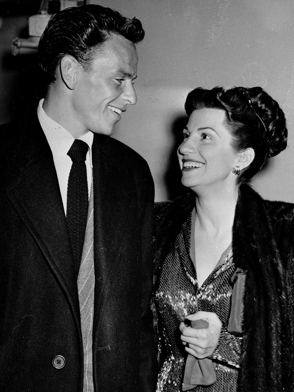 Nancy Sinatra en una foto con Frank. Tenía 101 años. Foto: AP.