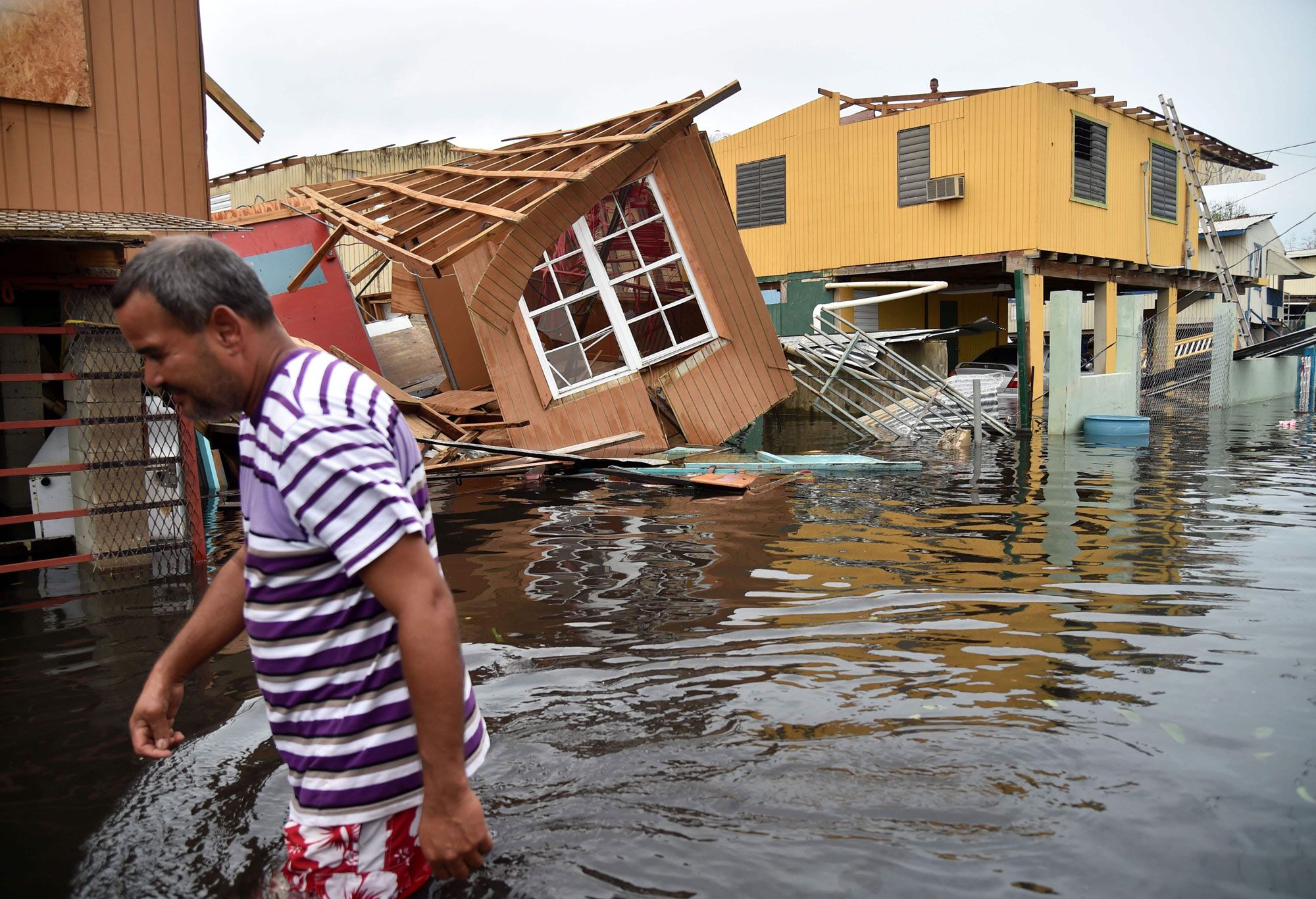 El desastre. El huracán María de categoría 4 atravesó la isla con vientos de 250km/hora. Fotos: AP.
