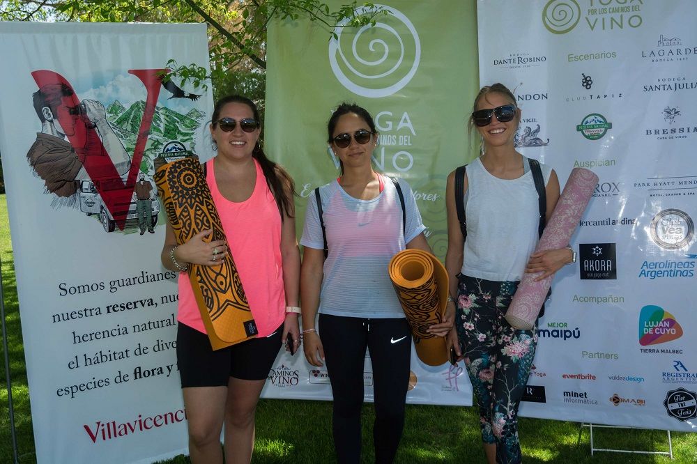 Candela Zarev, Agustina Hilger y Carolina Andreu.
