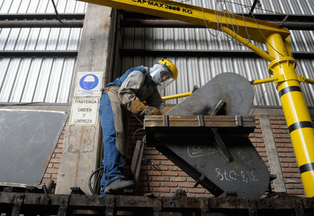 Los empresarios sostienen que la imposición del bono de fin de año puede generan conflictos dentro de las organizaciones. Foto: Horacio Altamirano / Diario UNO.&nbsp;