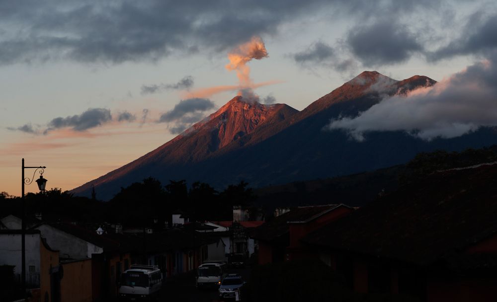 El volcán de fuego de Guatemala. Foto: AP.