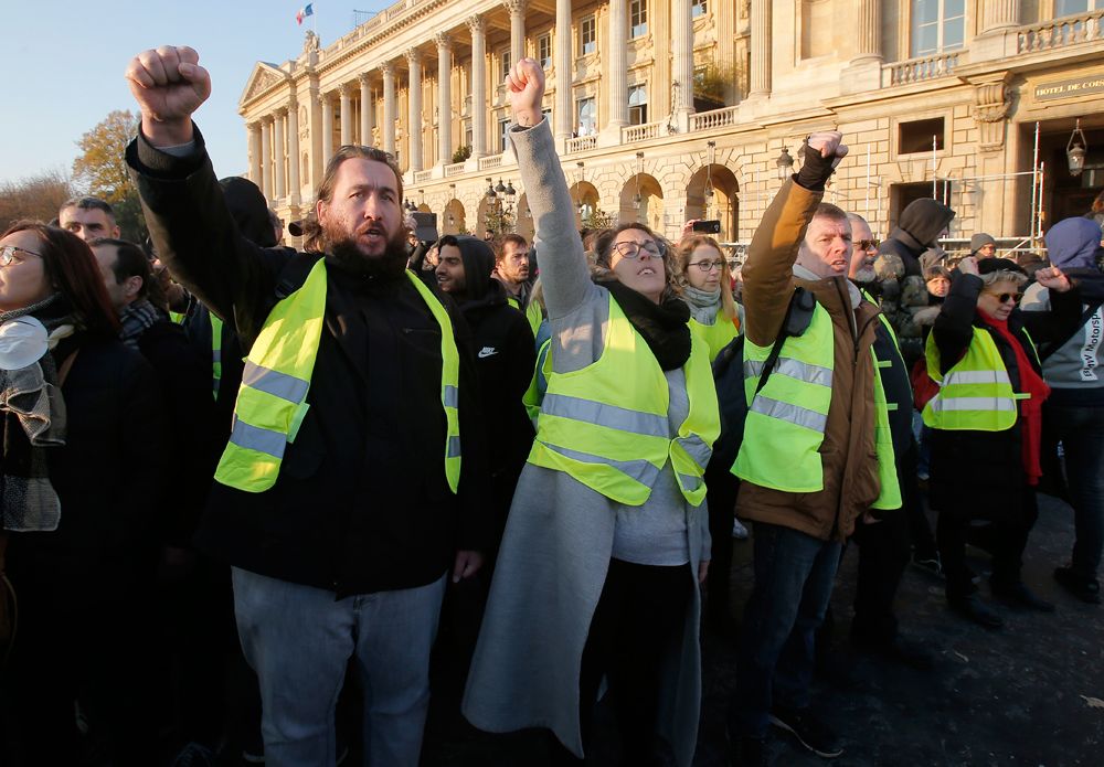 Mal momento. Las protestas en Francia dejaron 1 muerto, 409 heridos y 282 detenidos. Foto: AP.