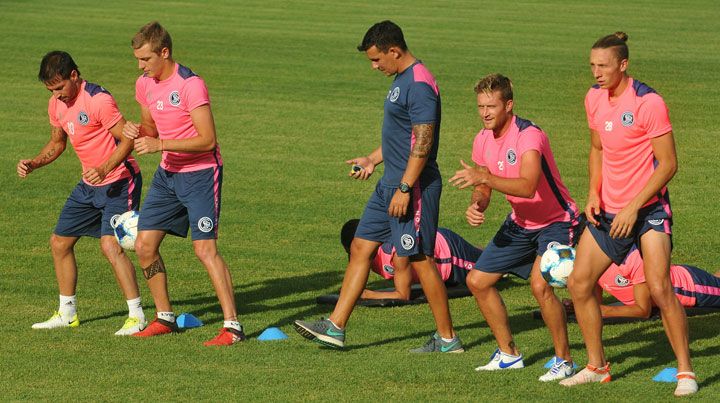 La Lepra volvió a los entrenamientos de cara al reinicio de la Primera B Nacional. (Luis Amieva/UNO).